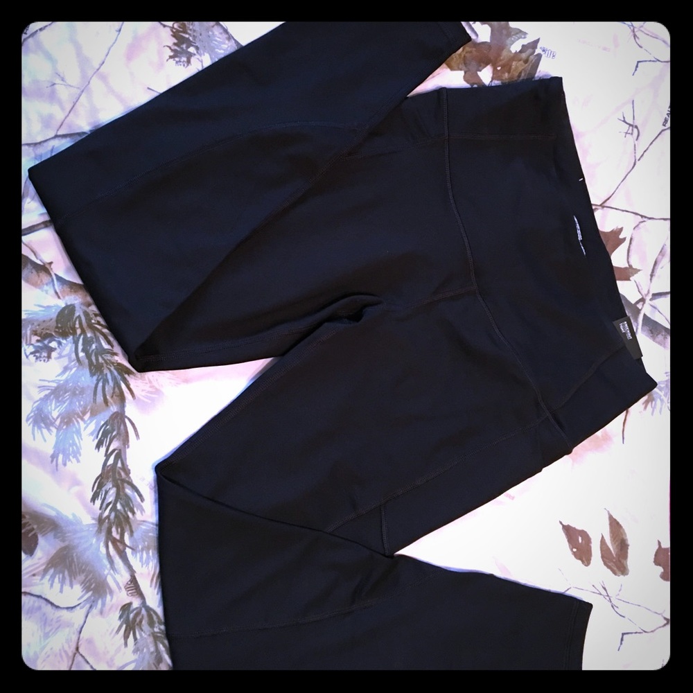 Victoria secret sport knockout tight NWT